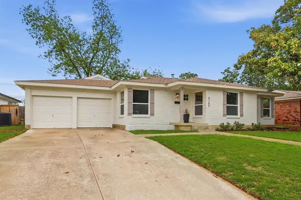 6705 Park Place Drive, Richland Hills, TX 76118