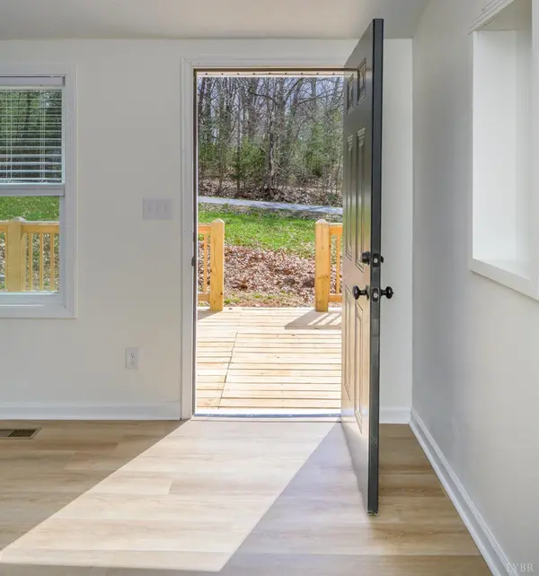 453 Plateau DR, Evington, VA 24550