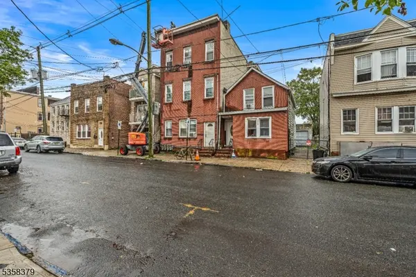 316-318 John St, Elizabeth City, NJ 07202