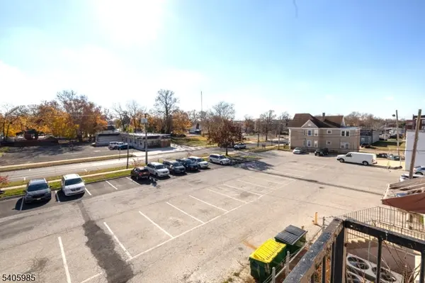 729 E Landis Ave, Vineland City, NJ 08360