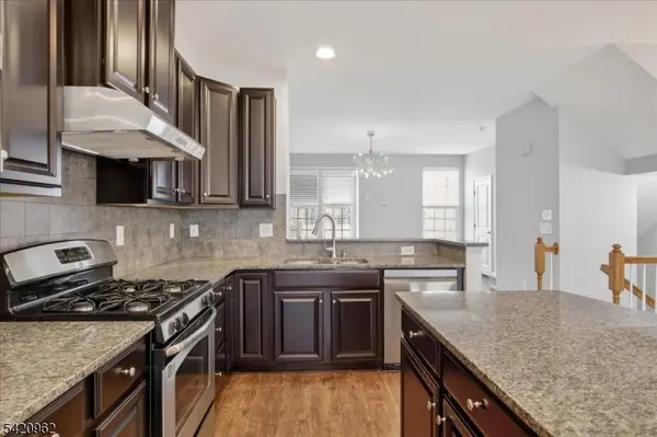 4 Jake Dr, Tinton Falls Boro, NJ 07712