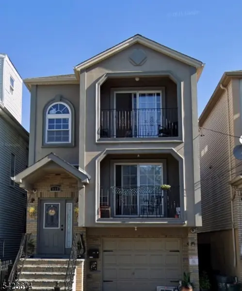 939 Anna St #2, Elizabeth City, NJ 07201