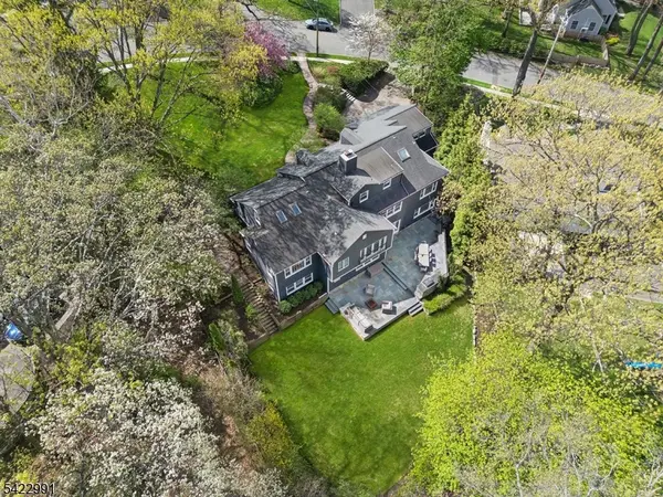 18 Devon Rd, Summit City, NJ 07901