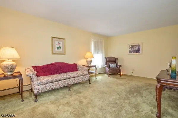 24 Camelot Dr, Mount Olive Twp., NJ 07828