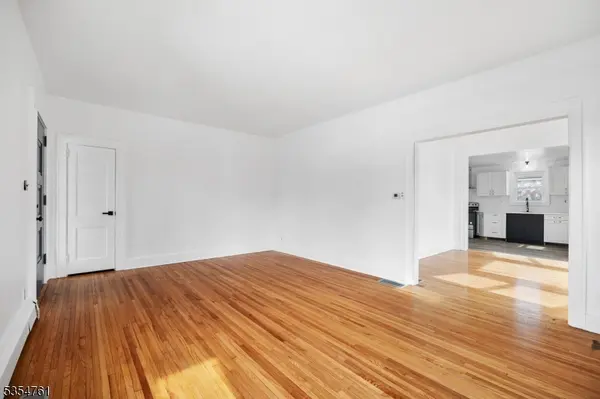 211 Pennsylvania Ave, Pohatcong Twp., NJ 08865