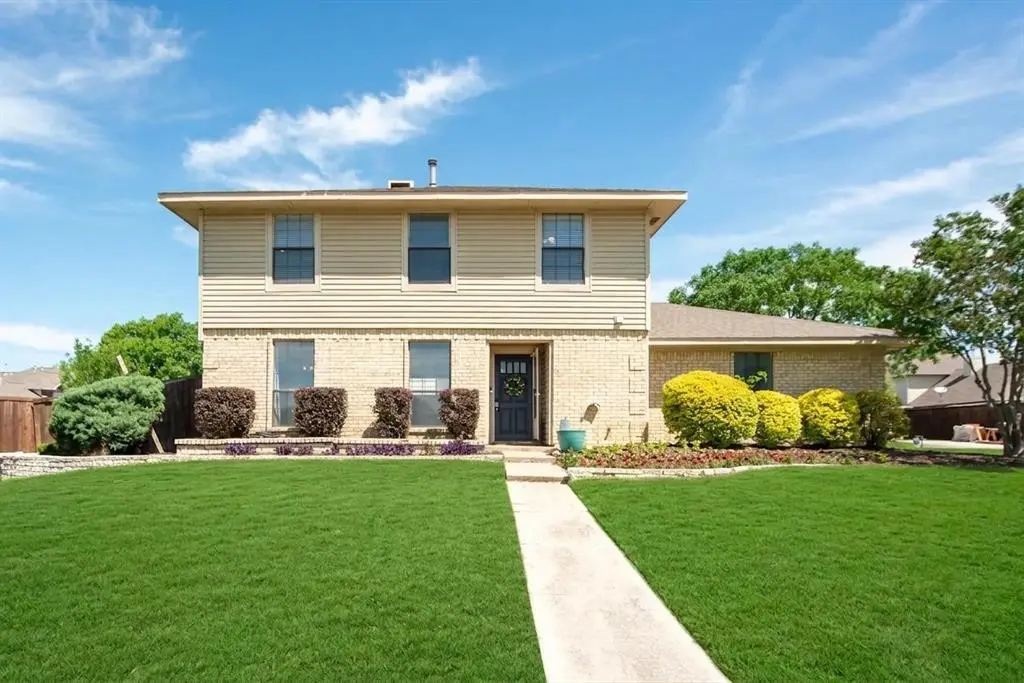 2621 Carmel Circle, Carrollton, TX 75006