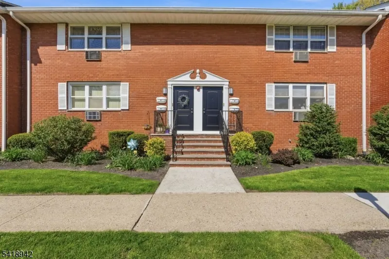 45 Wilfred St, West Orange Twp., NJ 07052