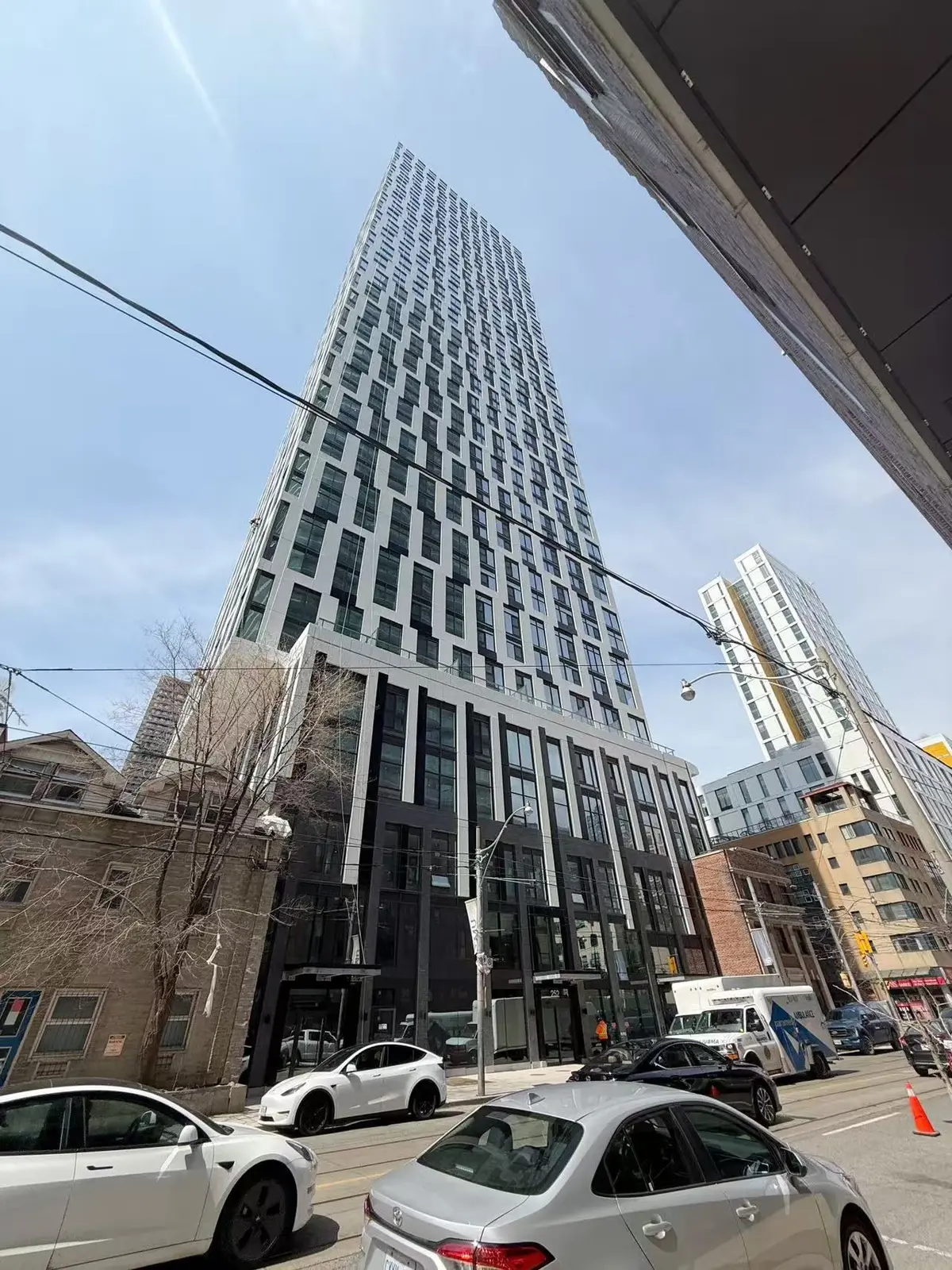 252 Church ST #1612, Toronto C08, ON M5B 0E6