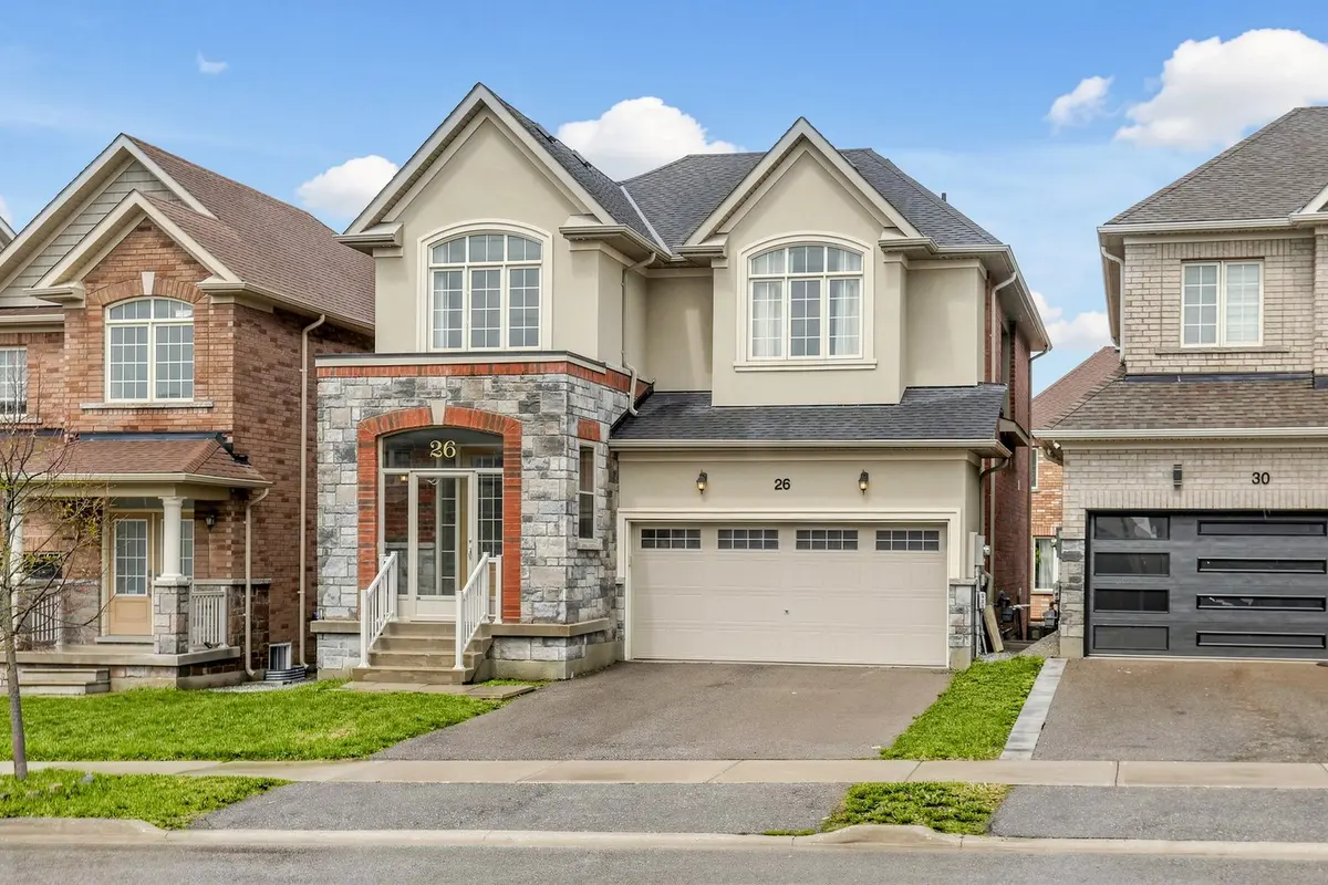 26 Mondial CRES, East Gwillimbury, ON L0G 1R0