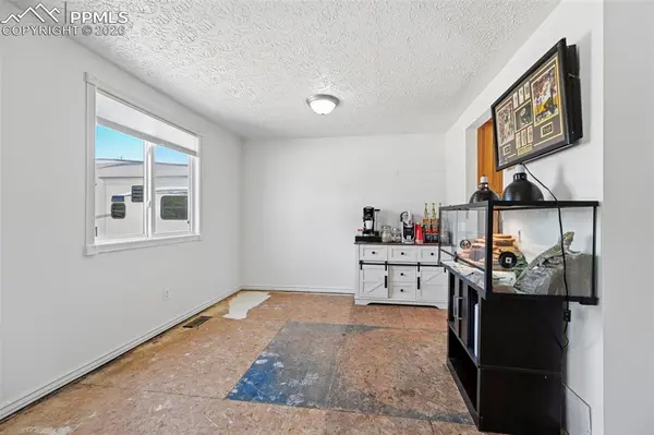 6910 Casper CT, Colorado Springs, CO 80922