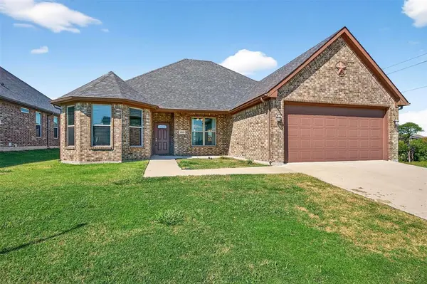1020 Silverton Drive, Sherman, TX 75092