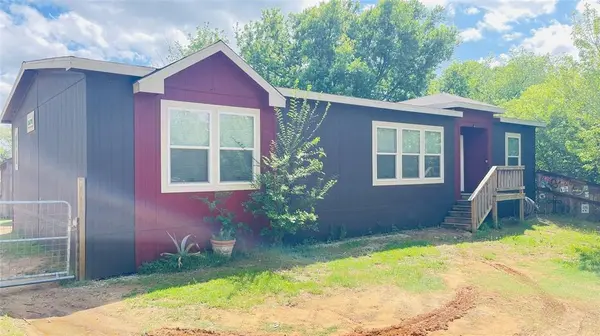 8394 Lake Road, Mansfield, TX 76063