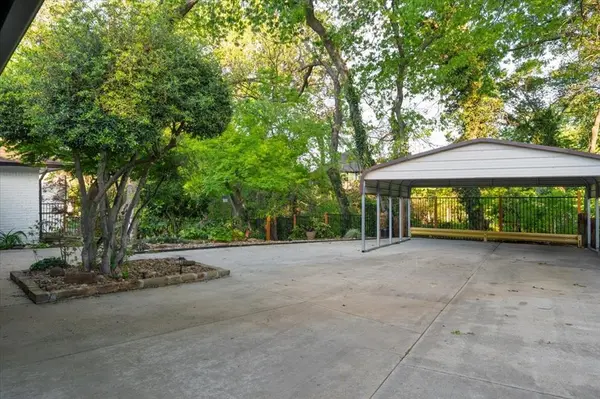 213 Westpark Drive S, Mckinney, TX 75072