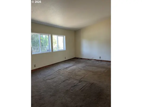 1170 SW MARIE DR, Mc Minnville, OR 97128