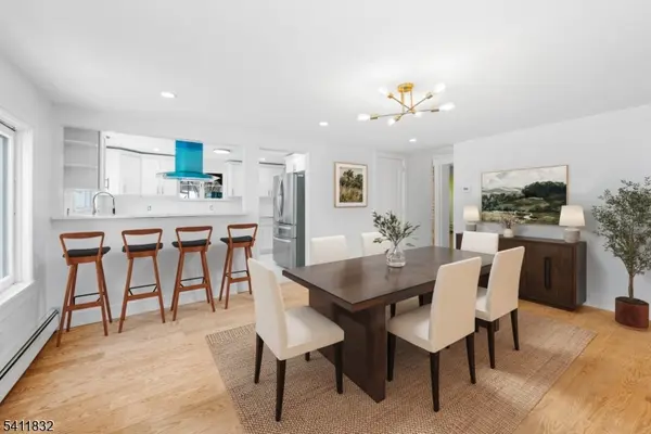 464 Buckhorn Dr, White Twp., NJ 07823