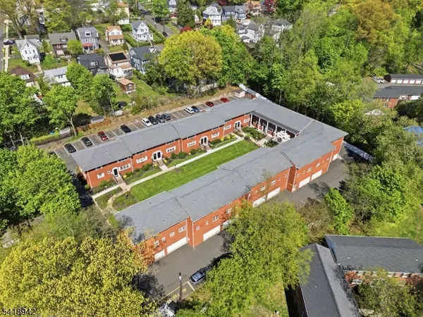 45 Wilfred St, West Orange Twp., NJ 07052