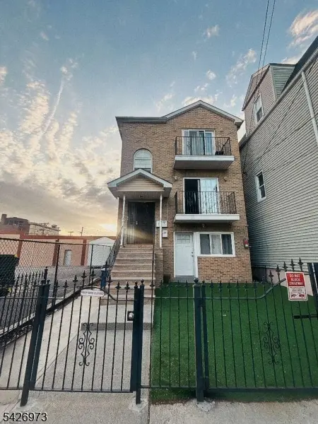 415 S 8Th St, Newark City, NJ 07103