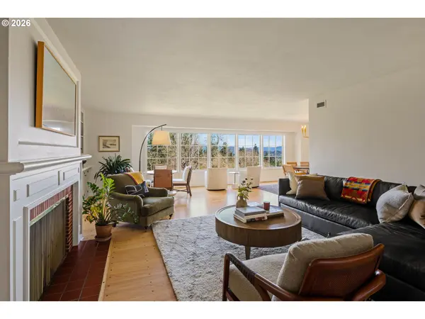 875 W 36TH AVE, Eugene, OR 97405