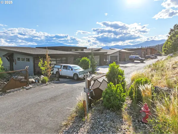 211 EAGLE RIDGE DR, White Salmon, WA 98672