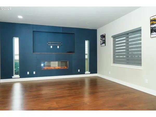 16625 SE PLEASANT VALLEY PKWY, Happy Valley, OR 97086