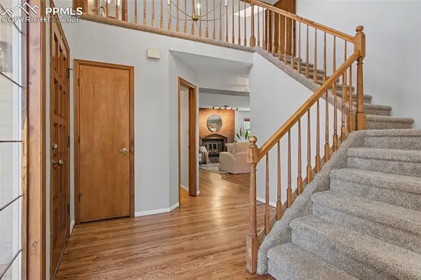 5376 W Cliff Point CIR, Colorado Springs, CO 80919