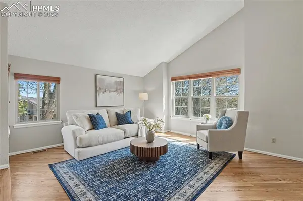 5376 W Cliff Point CIR, Colorado Springs, CO 80919