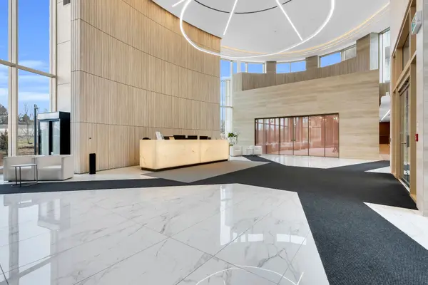 25 Mcmahon DR #310, Toronto C15, ON M2K 0J1