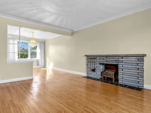 179 Betty Ann DR, Toronto C07, ON M2N 1X5