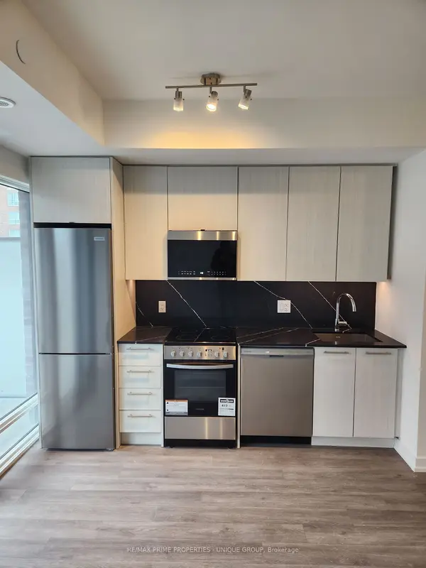 861 Sheppard AVE W #29, Toronto C06, ON M3H 0E9