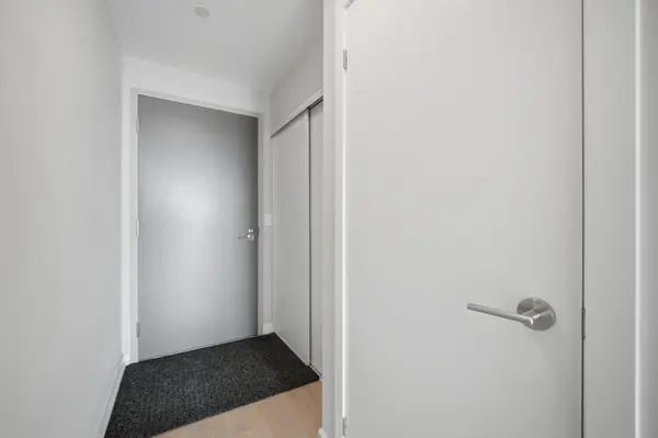 32 Forest Manor RD #1905, Toronto C15, ON M2J 1M5