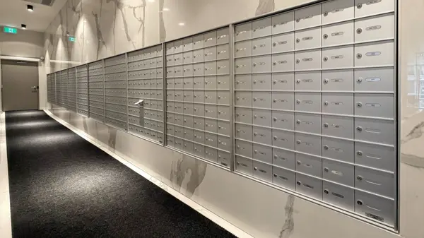 88 Queen ST #5805, Toronto C08, ON M5C 0B6