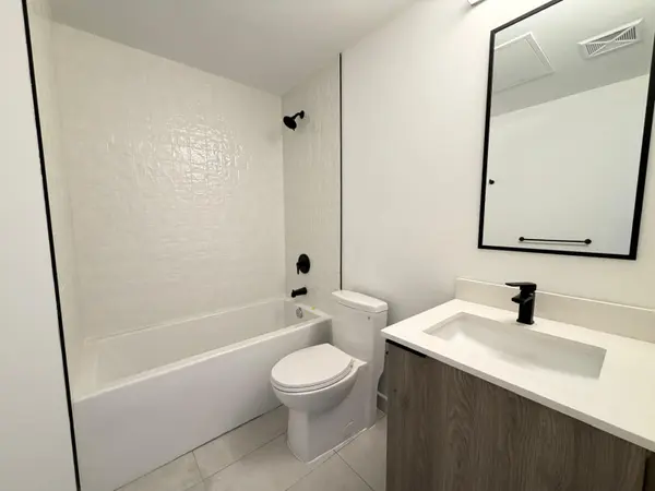 1635 MILITARY TRL #414, Toronto E10, ON M1C 1B2