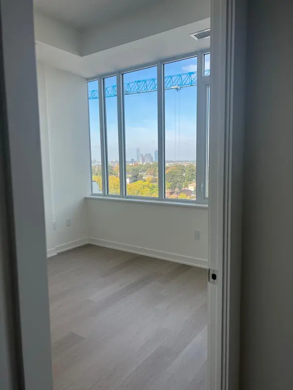 859 The Queensway N/A #814, Toronto W07, ON M8Z 1N8