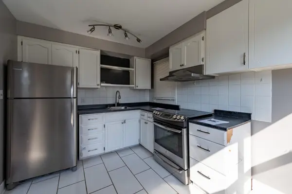 751 Curry ST, London East, ON N5Y 1N5