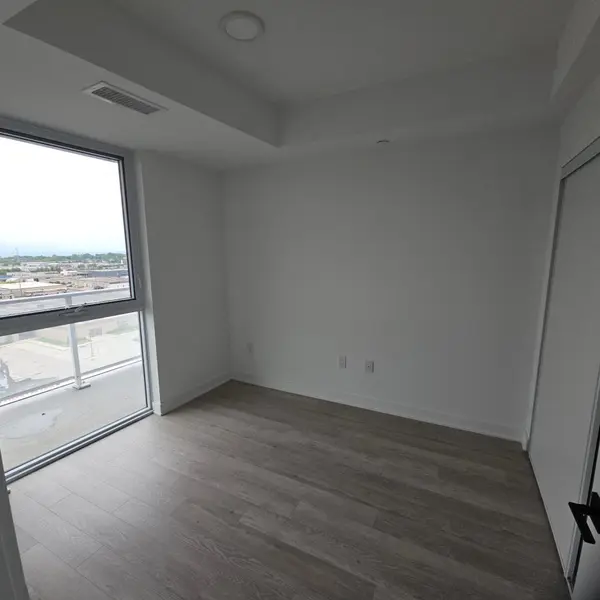 2782 Barton ST E #913, Hamilton, ON L8E 2J8