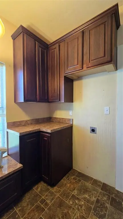 204 W Crossmain, Milford, TX 76670