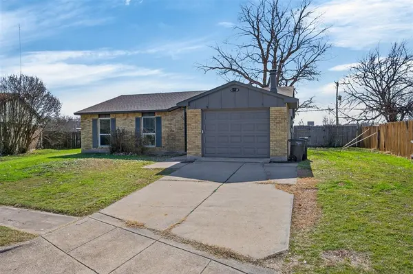 2308 Foxglen Court, Fort Worth, TX 76131