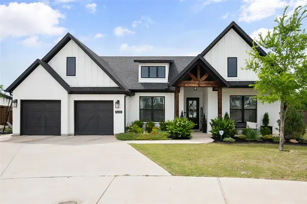 7433 Soaring Eagle Drive, Fort Worth, TX 76179