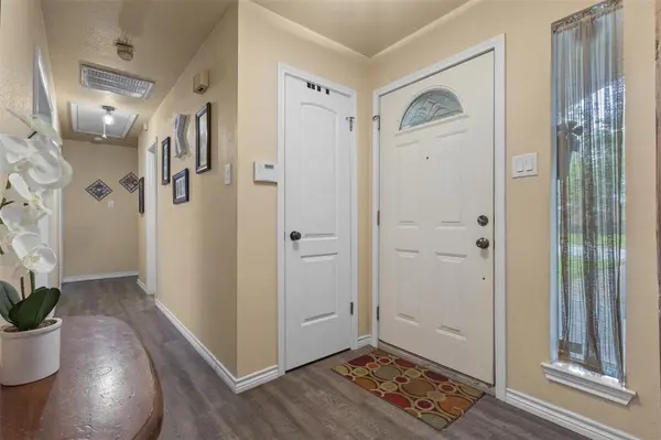 1617 Westridge Drive, Hurst, TX 76054