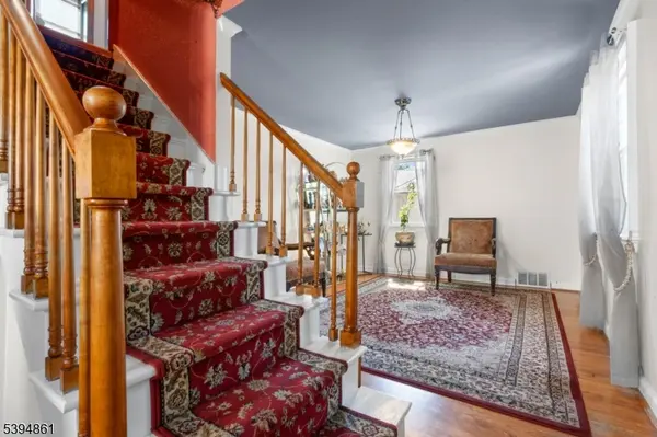 692 Passaic Ave, Kearny Town, NJ 07032