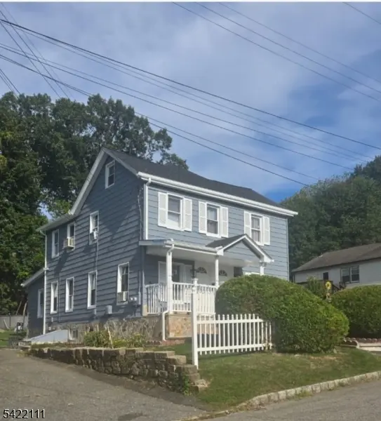 42 1St St Ab, Dover Town, NJ 07801