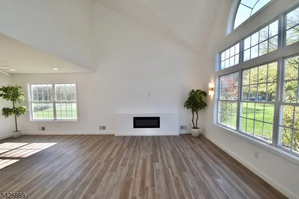 13 Apple Ridge Rd, Vernon Twp., NJ 07461