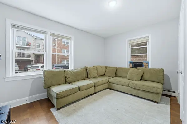 328 John St #1, Elizabeth City, NJ 07202