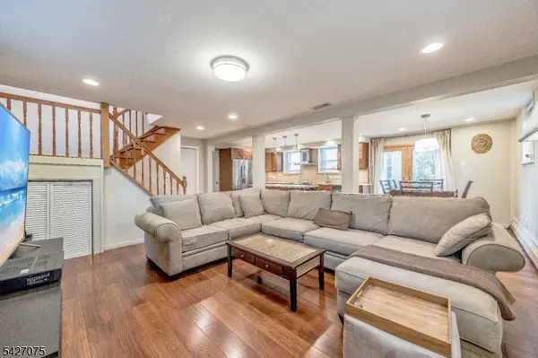 68 Minnehaha Blvd, Parsippany-troy Hills Twp., NJ 07034