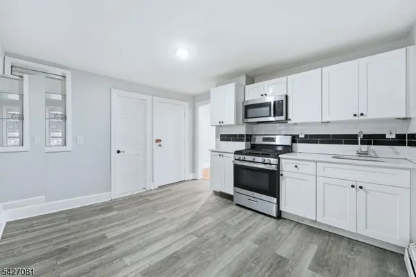 328 John St #2, Elizabeth City, NJ 07202