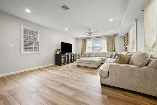 40 West 13th RD, Broad Channel, NY 11693