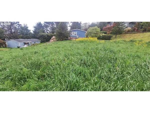 87 GREENHILL DR, Yachats, OR 97498