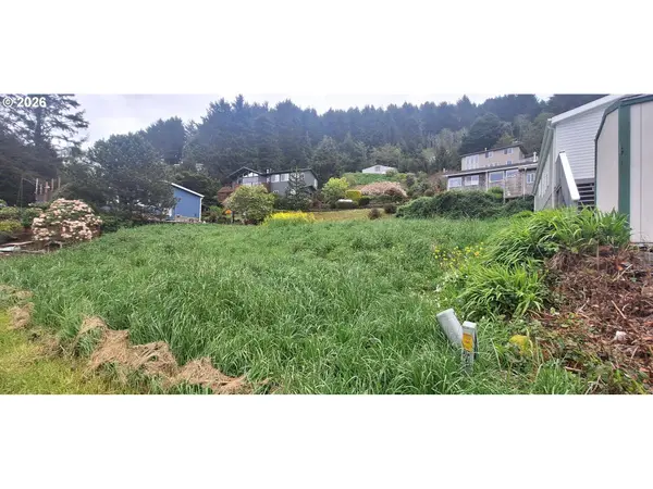 87 GREENHILL DR, Yachats, OR 97498