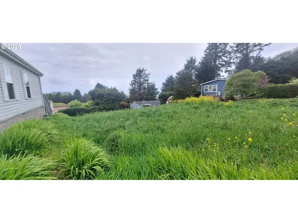 87 GREENHILL DR, Yachats, OR 97498