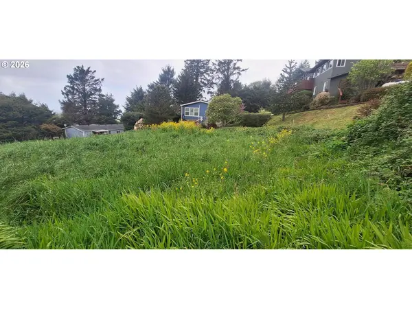 87 GREENHILL DR, Yachats, OR 97498